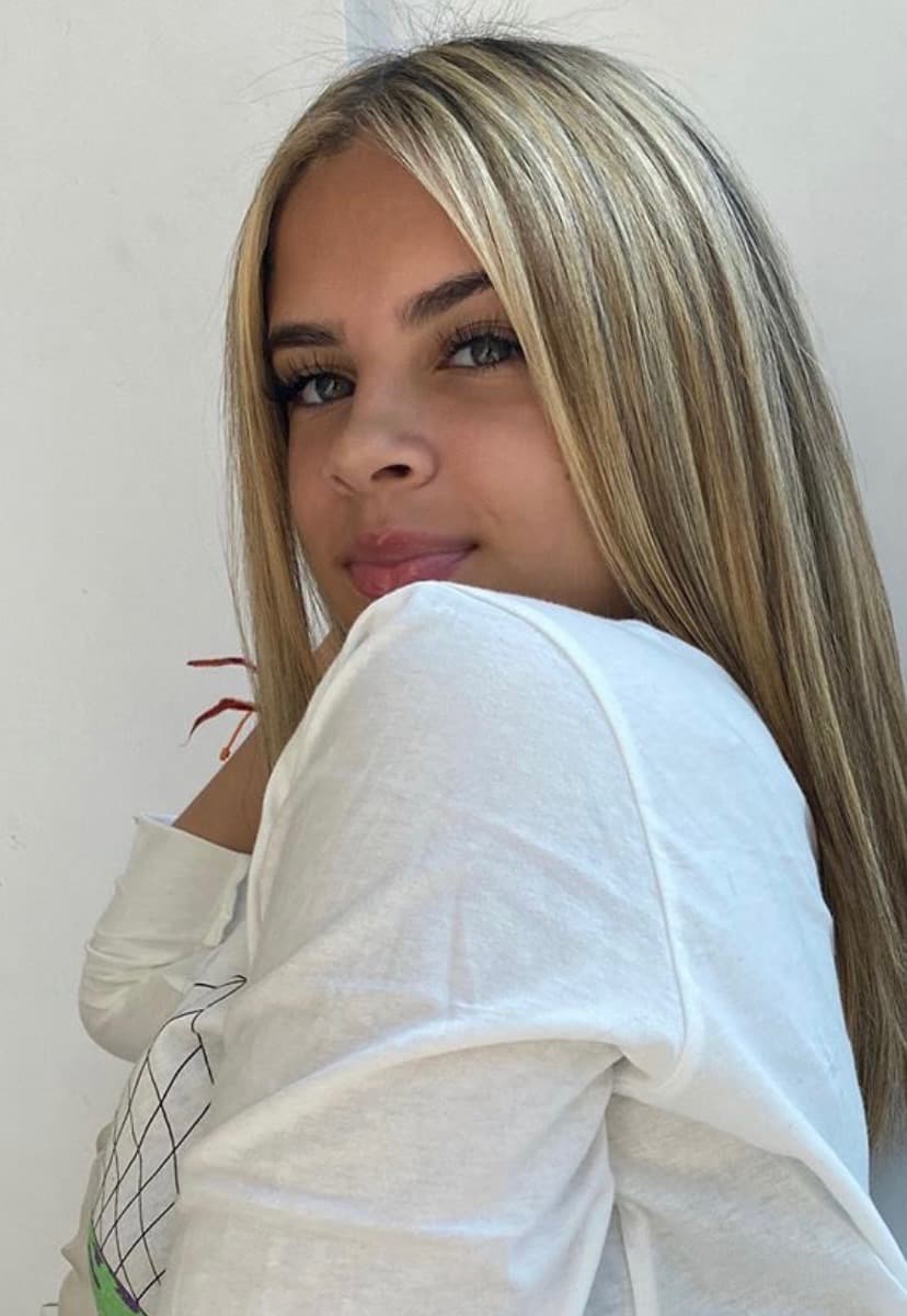 Highlights & Blowout at MC Hair Salon Upper East Side NYC